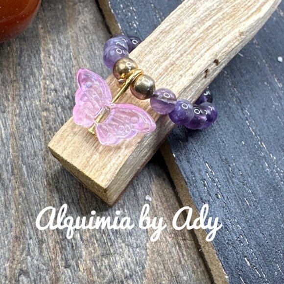 Luxury amethyst and pink quartz butterfly charm ring - Picture 2 of 2